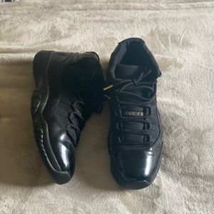 Meet your Posher, Tris